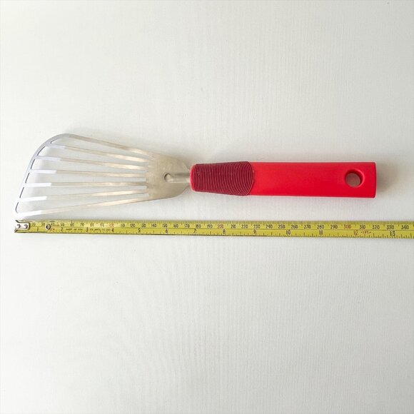 Kuhn Rikon Stainless Fish Spatula - Picture 4 of 4